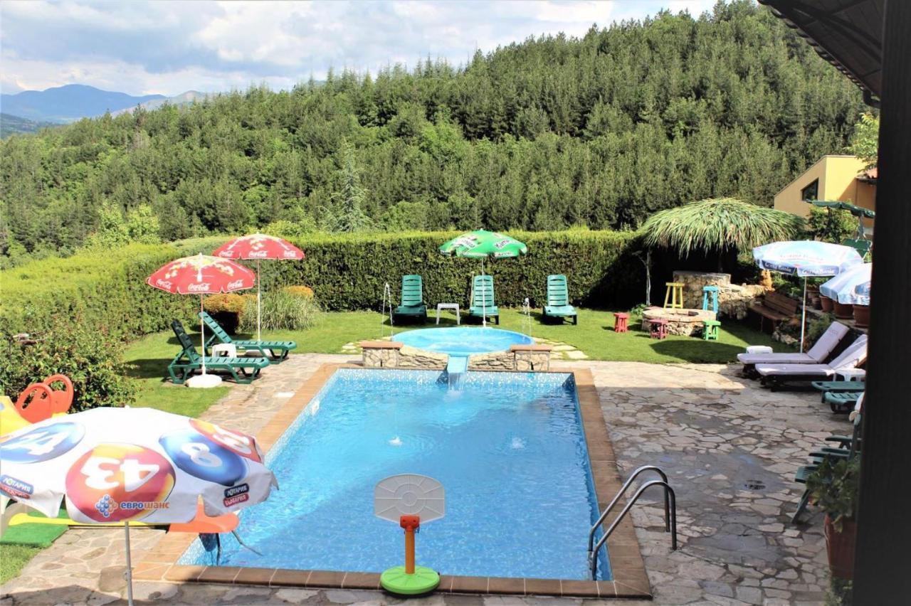 Guest House Brezata - Betula Glavatartsi Extérieur photo